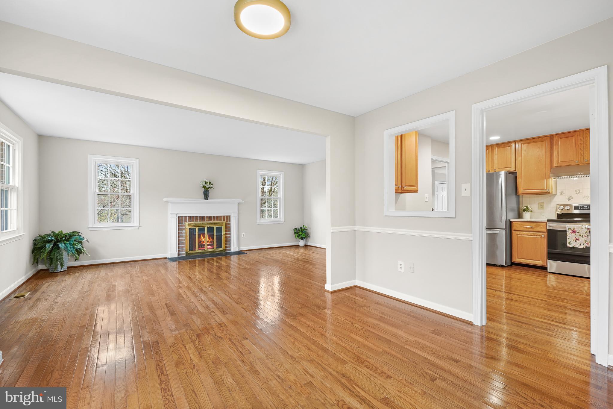 5808 TUDOR LANE