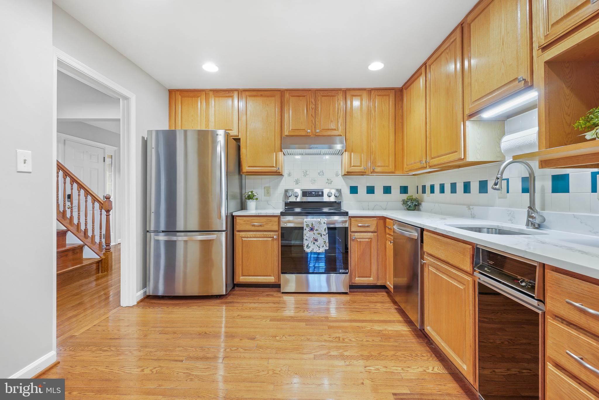 5808 TUDOR LANE