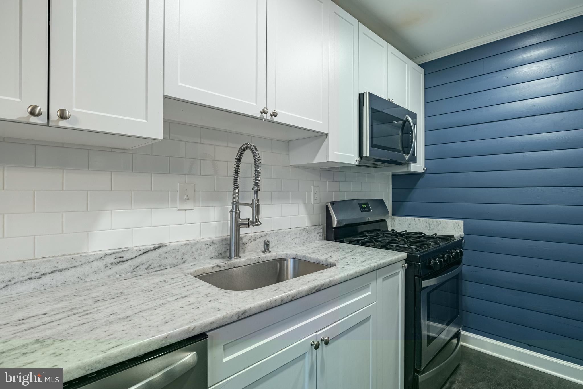 3355 W UNIVERSITY BOULEVARD 202