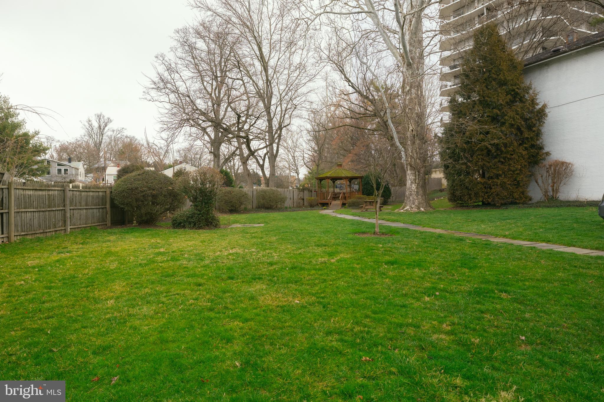 3355 W UNIVERSITY BOULEVARD 202