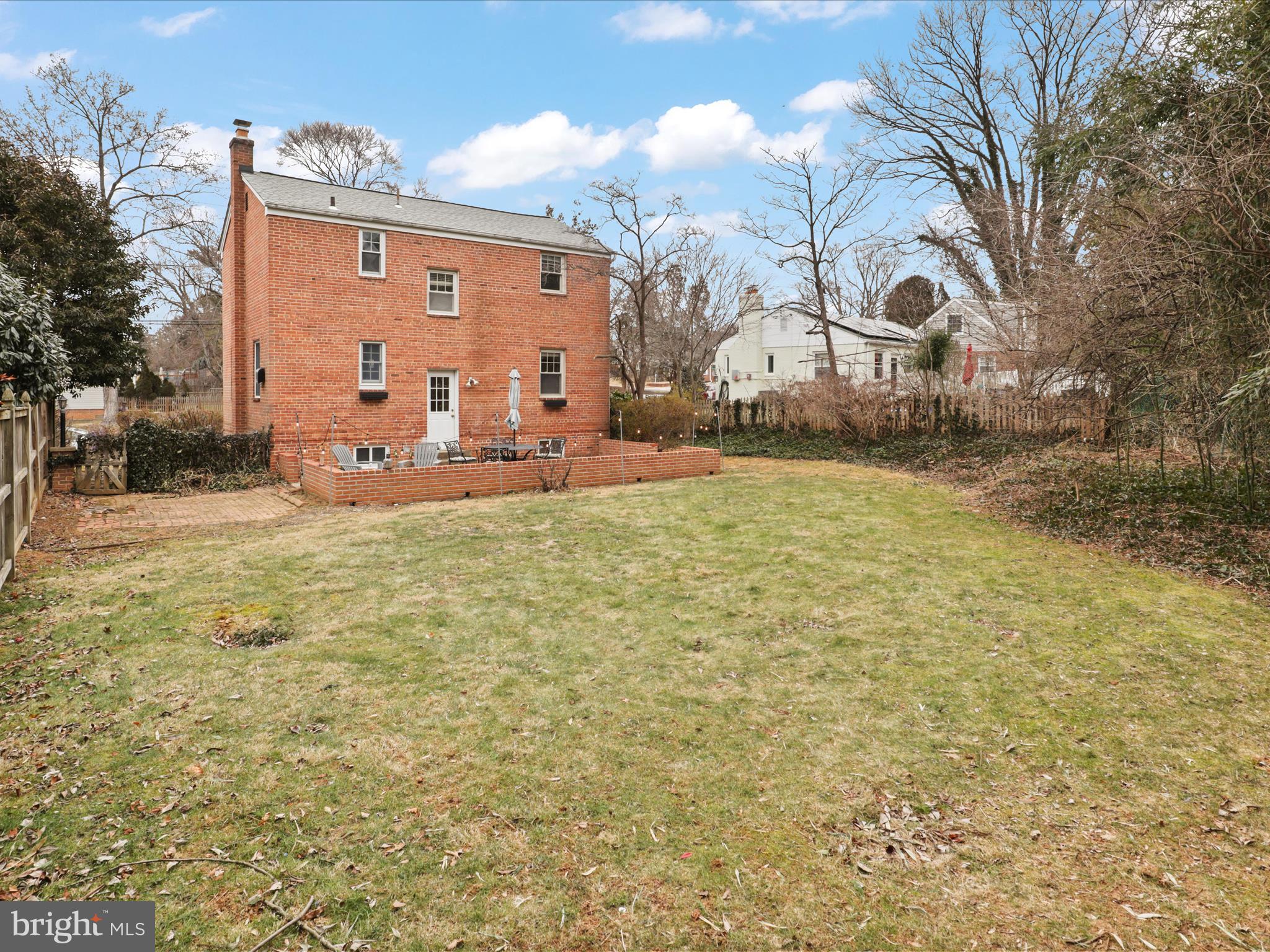 4312 MATTHEWS LANE