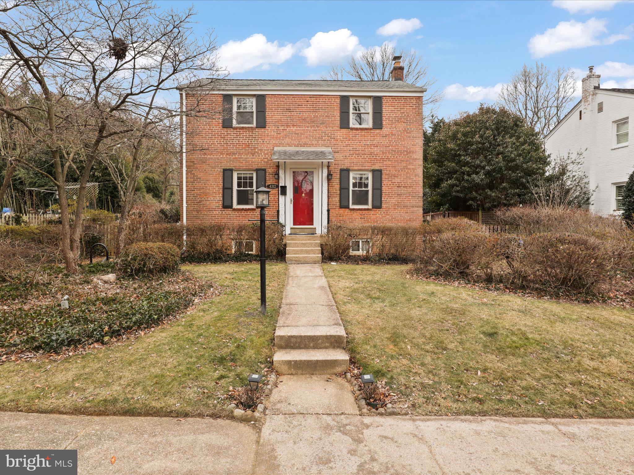 4312 MATTHEWS LANE