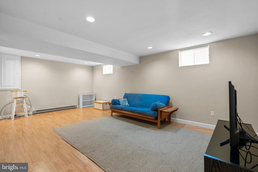 4420 MORNINGWOOD DRIVE