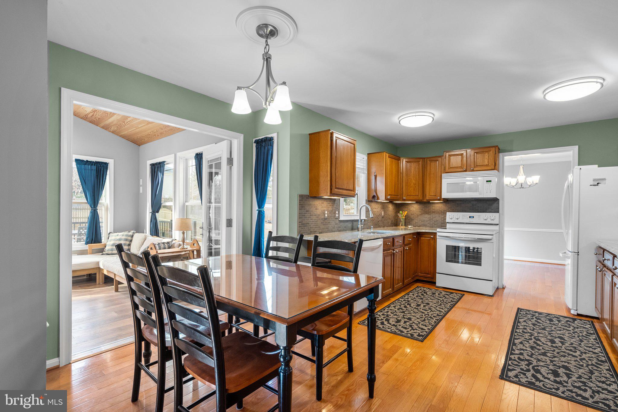 4420 MORNINGWOOD DRIVE