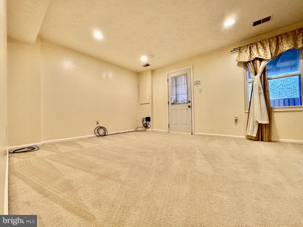 306 LEAFCUP ROAD