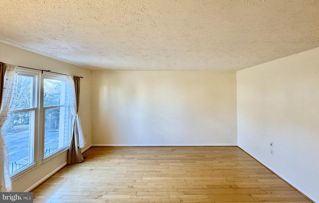 306 LEAFCUP ROAD