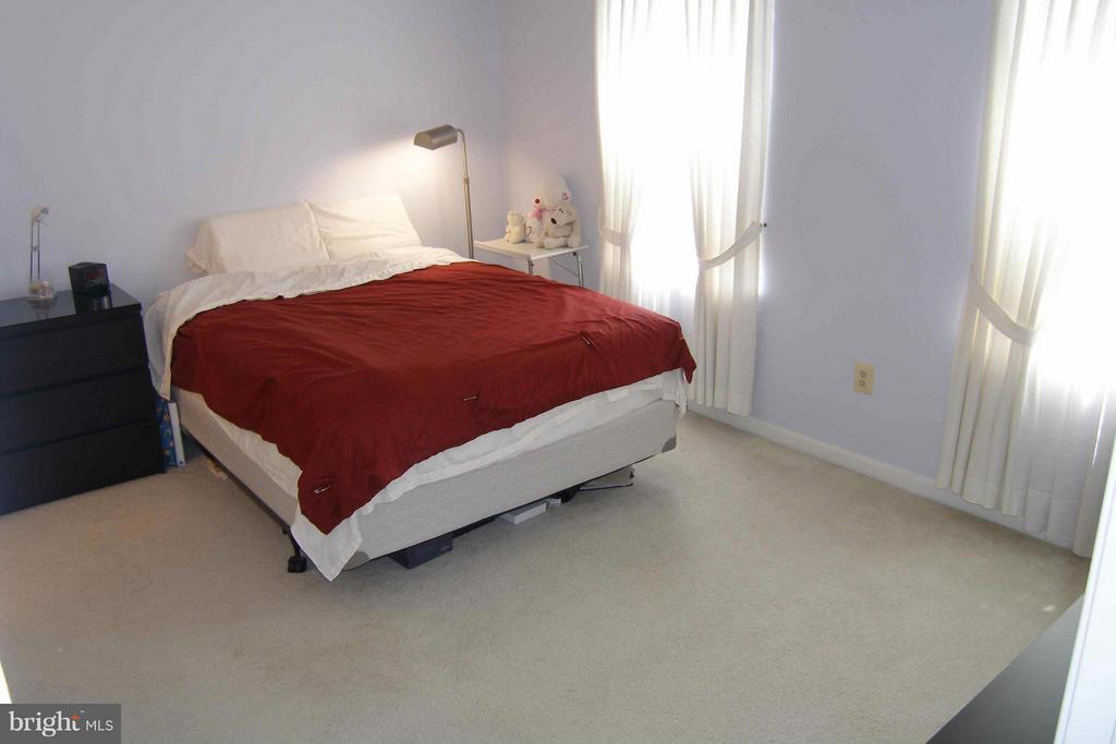10021 VANDERBILT CIRCLE APT 7