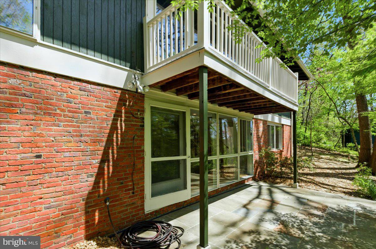 7211 MACARTHUR BOULEVARD
