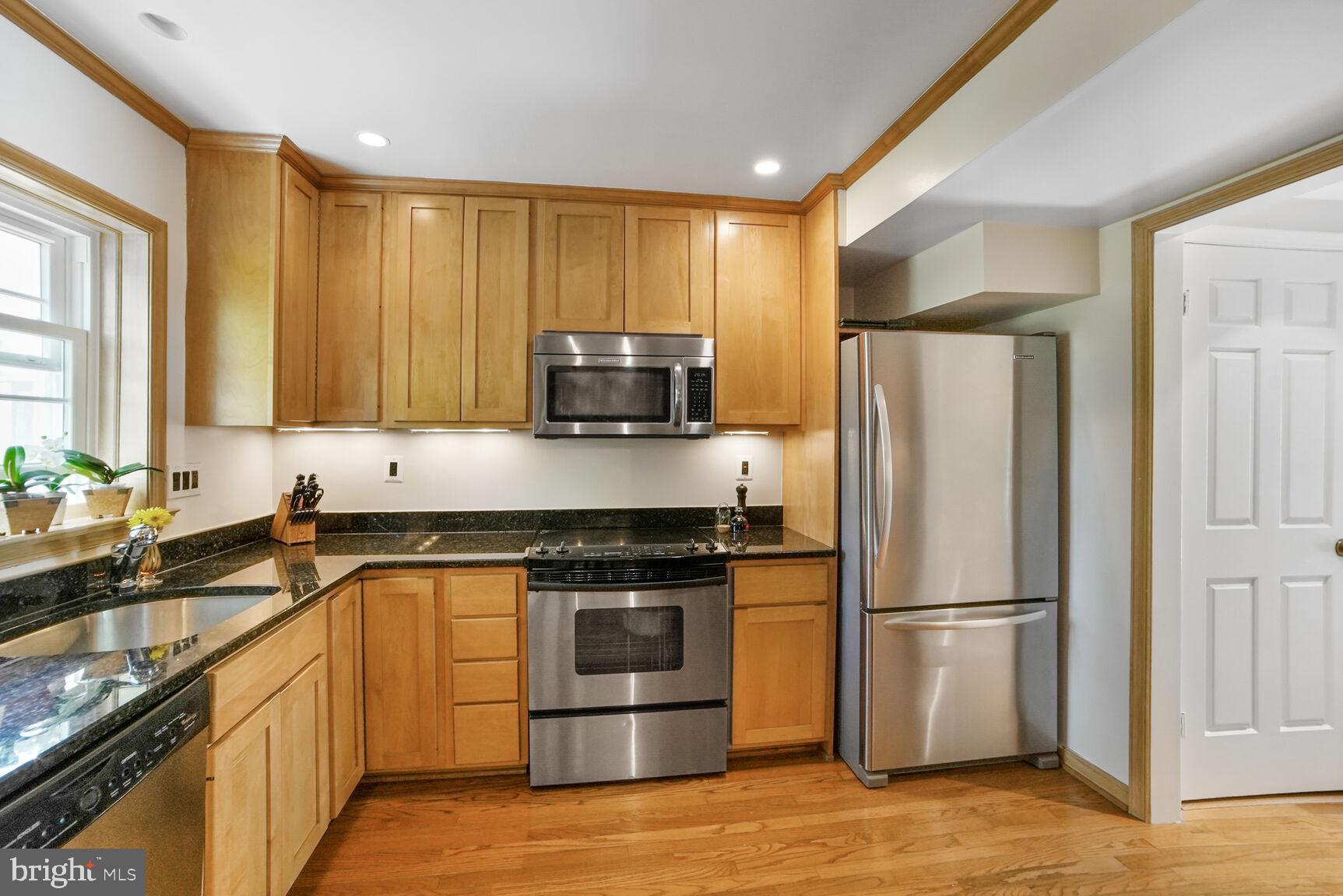 6726 HILLANDALE ROAD 13