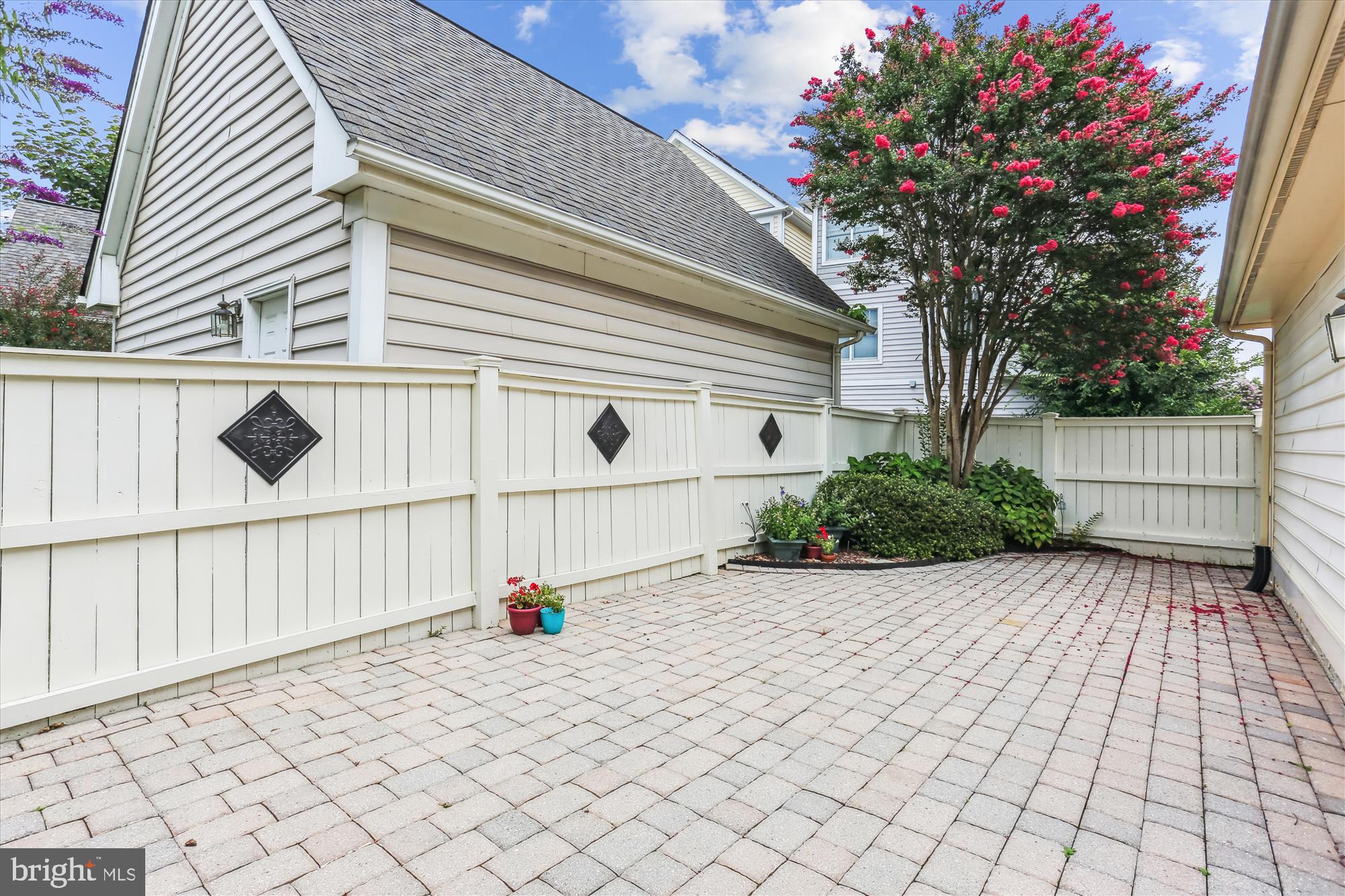 713 BRIGHT MEADOW DRIVE