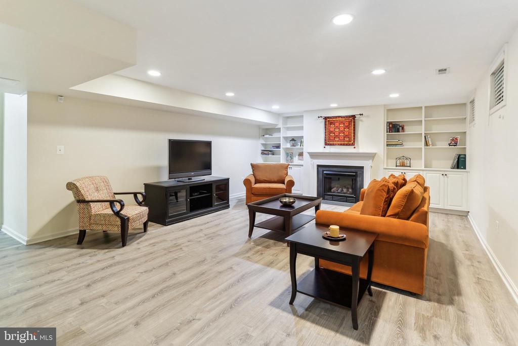 10801 TORRANCE DRIVE
