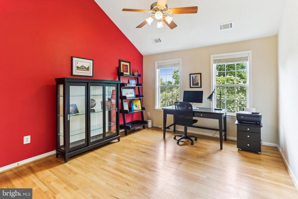 10801 TORRANCE DRIVE