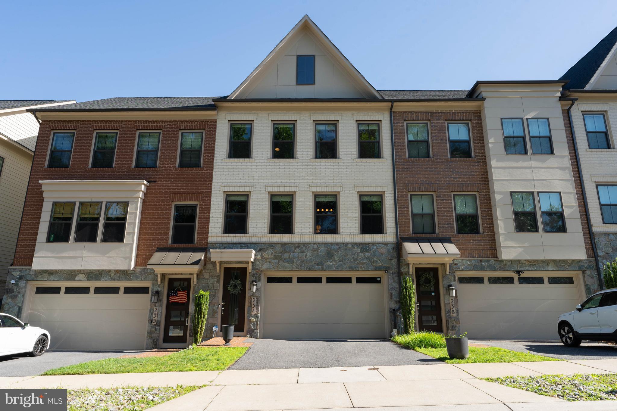 234 CAULFIELD LANE