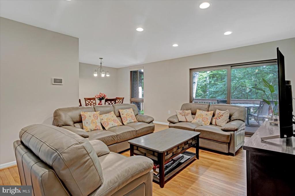 10927 DEBORAH DRIVE