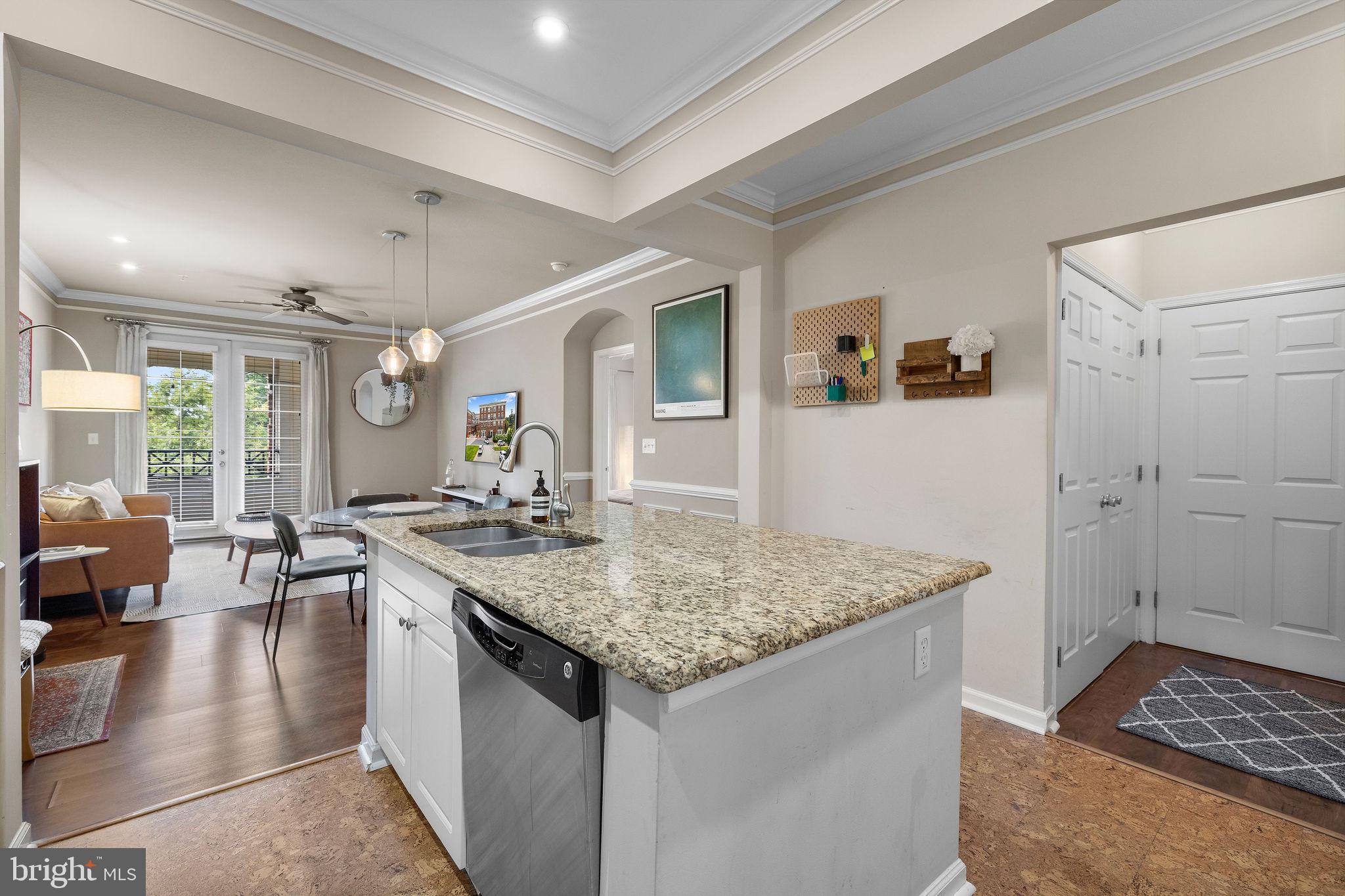 8 GRANITE PLACE 264