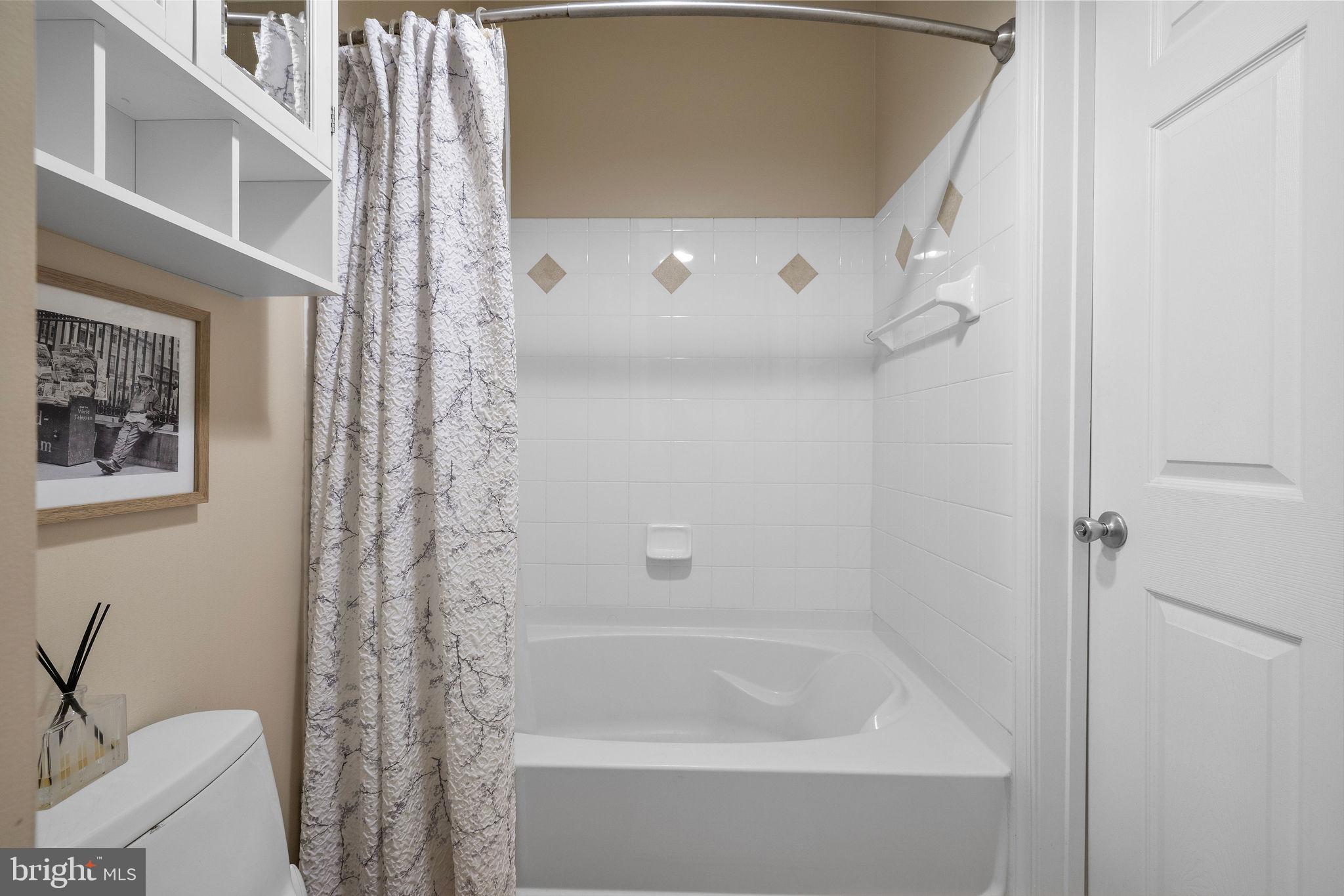 8 GRANITE PLACE 264