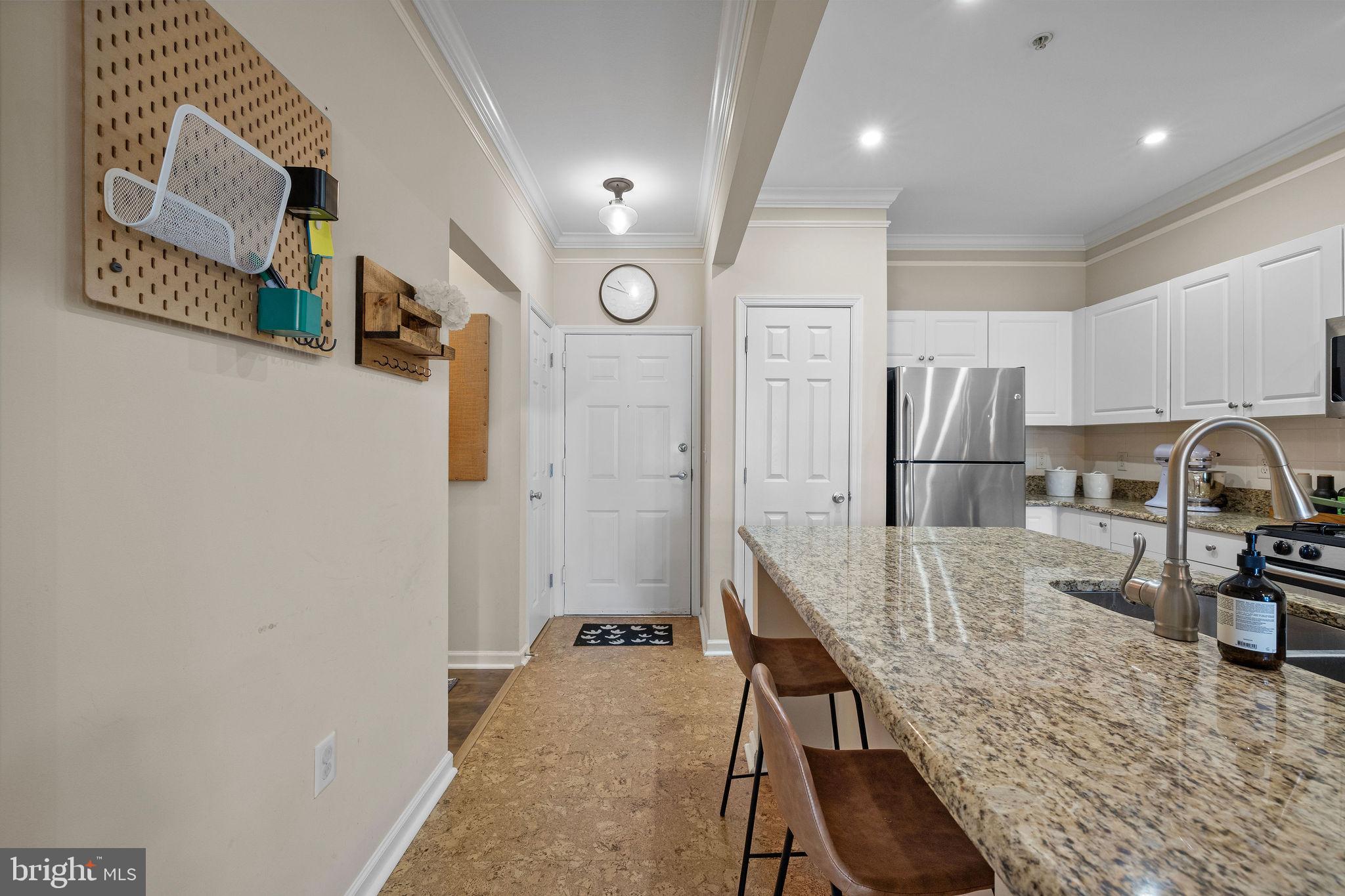 8 GRANITE PLACE 264