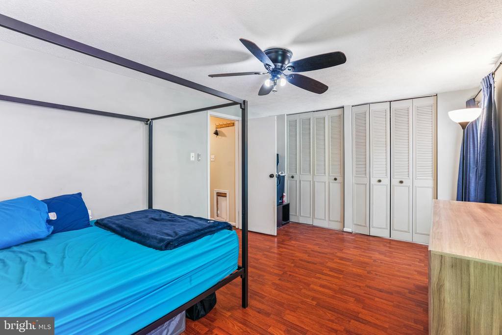 13213 WHITECHURCH CIRCLE