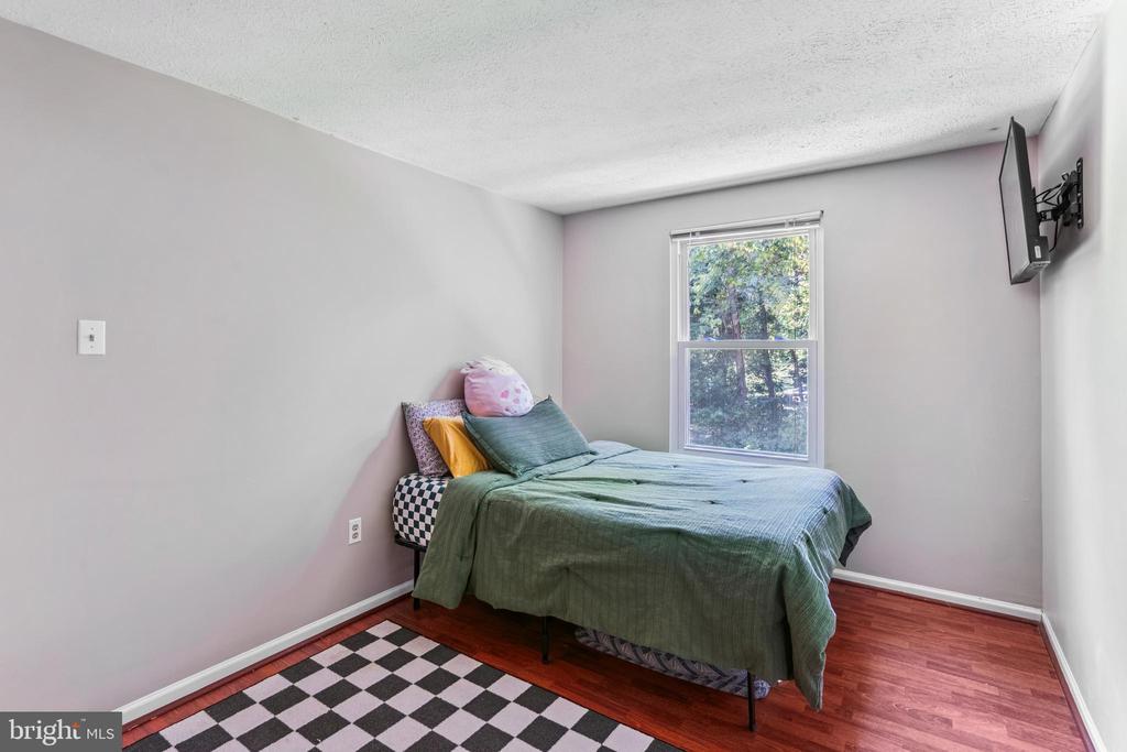 13213 WHITECHURCH CIRCLE