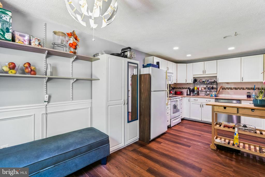 13213 WHITECHURCH CIRCLE
