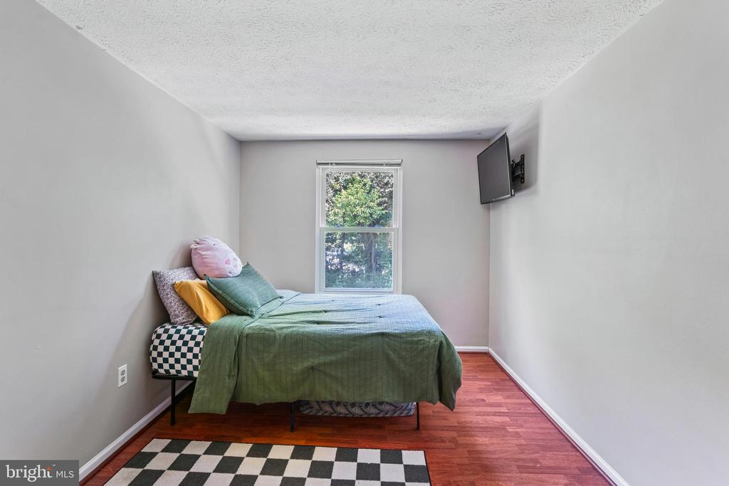 13213 WHITECHURCH CIRCLE