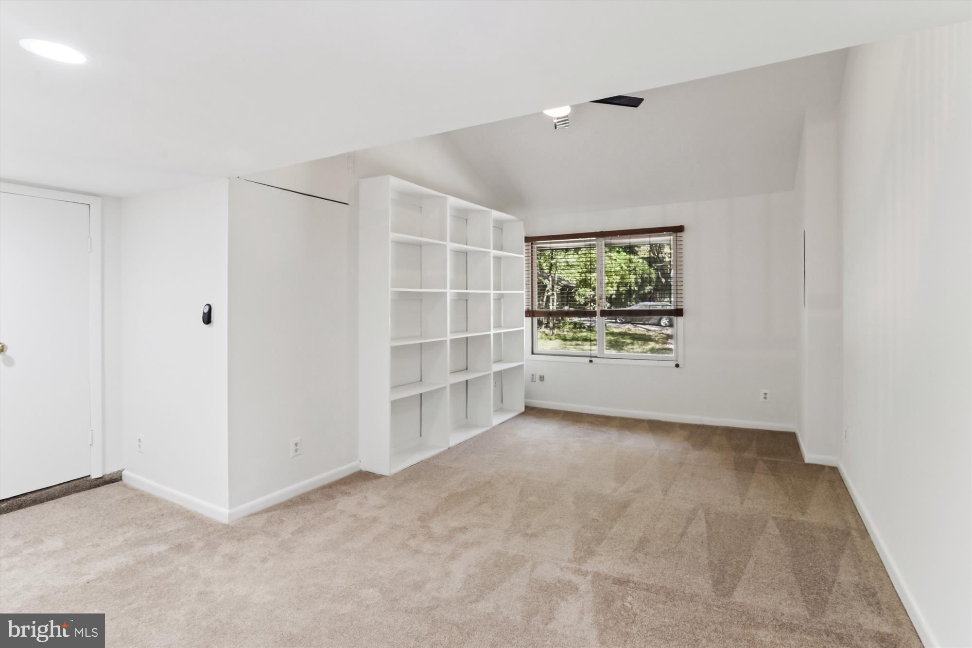 10 SCANDIA WAY