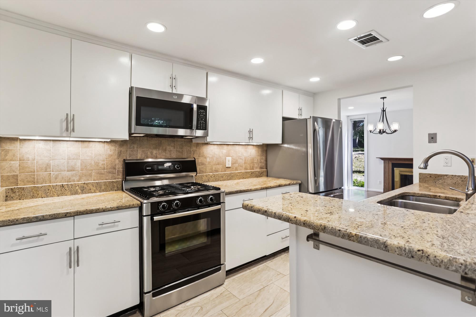 10 SCANDIA WAY