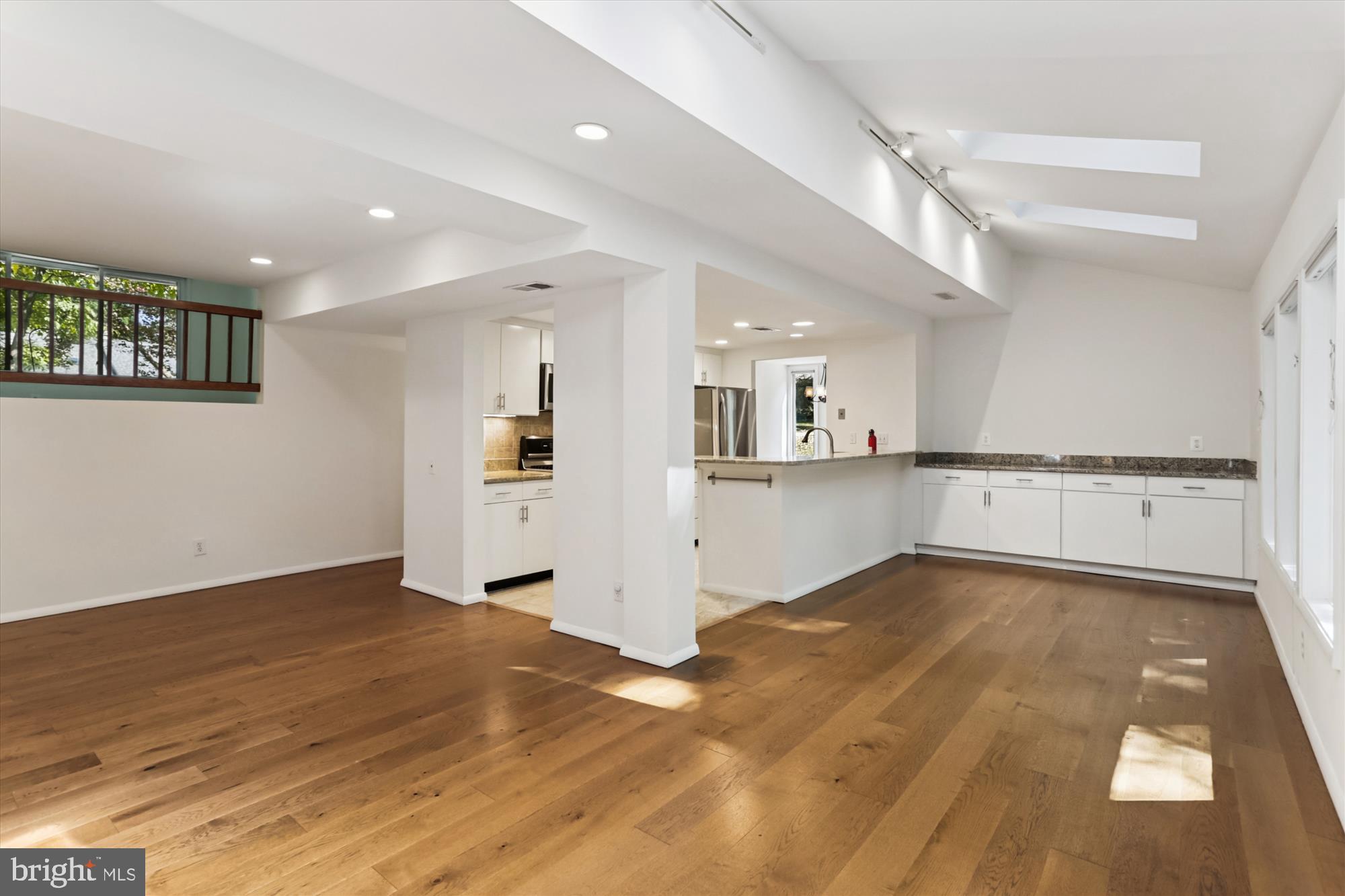 10 SCANDIA WAY