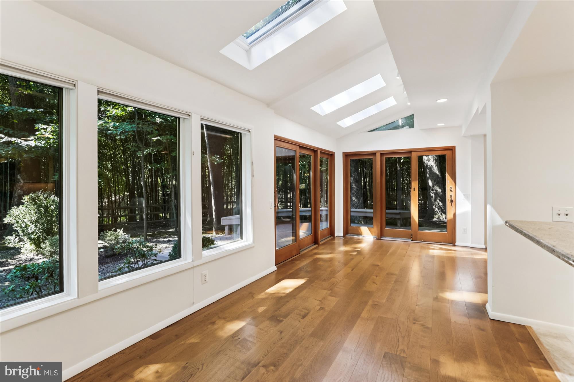 10 SCANDIA WAY