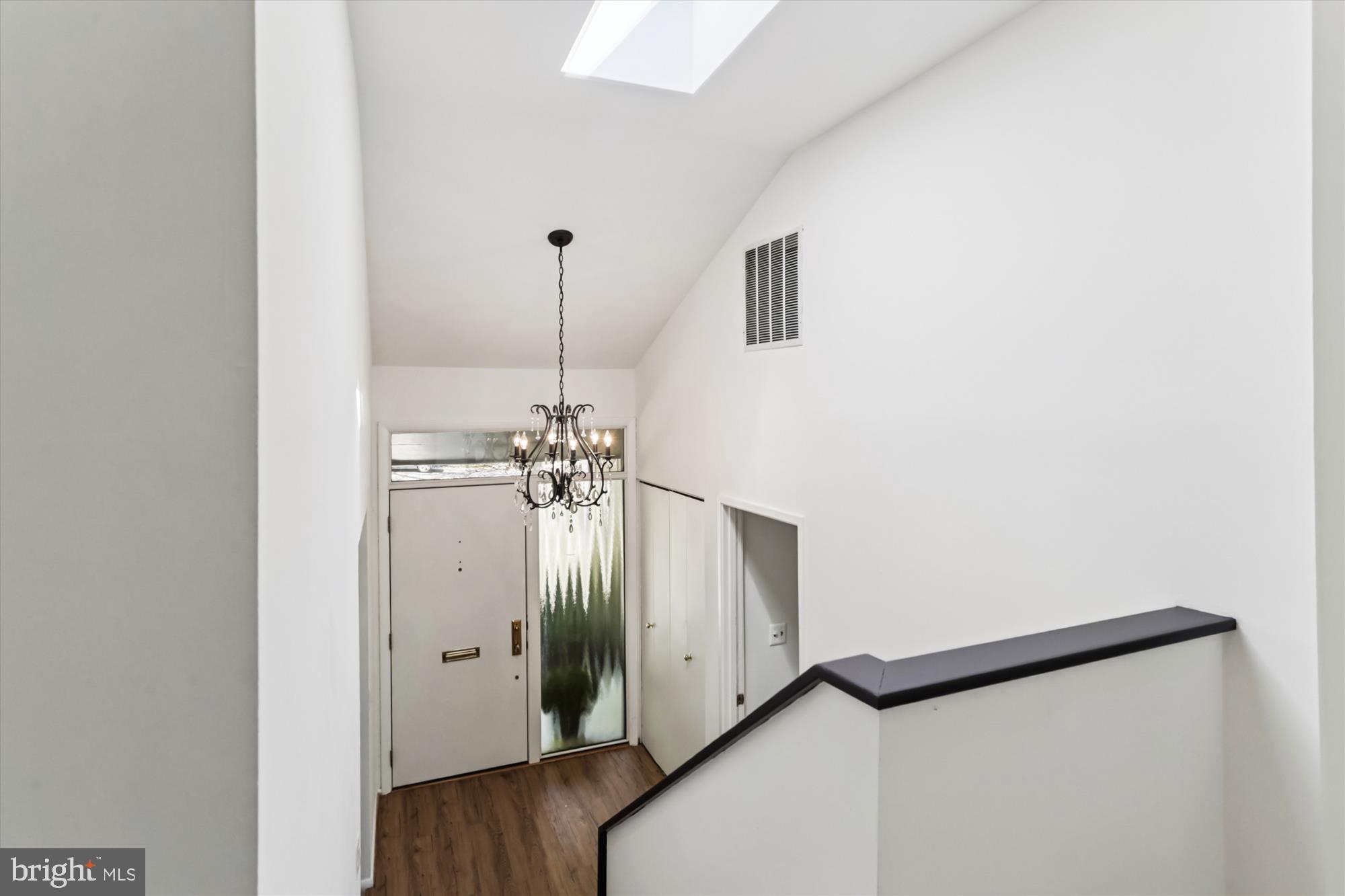10 SCANDIA WAY