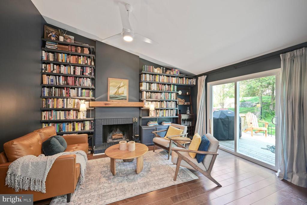 512 ELLSWORTH DRIVE
