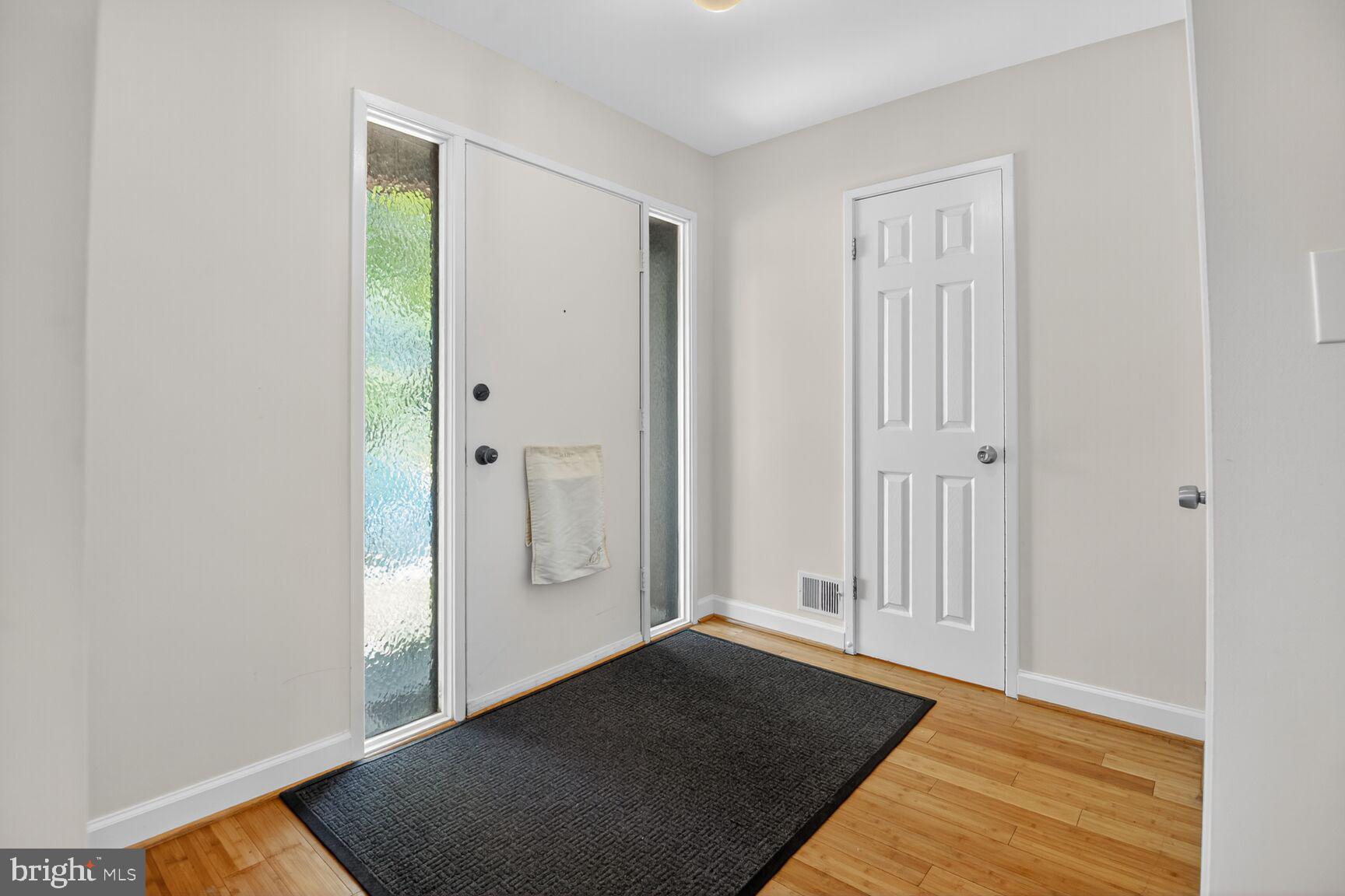 9722 SHADOW OAK DRIVE