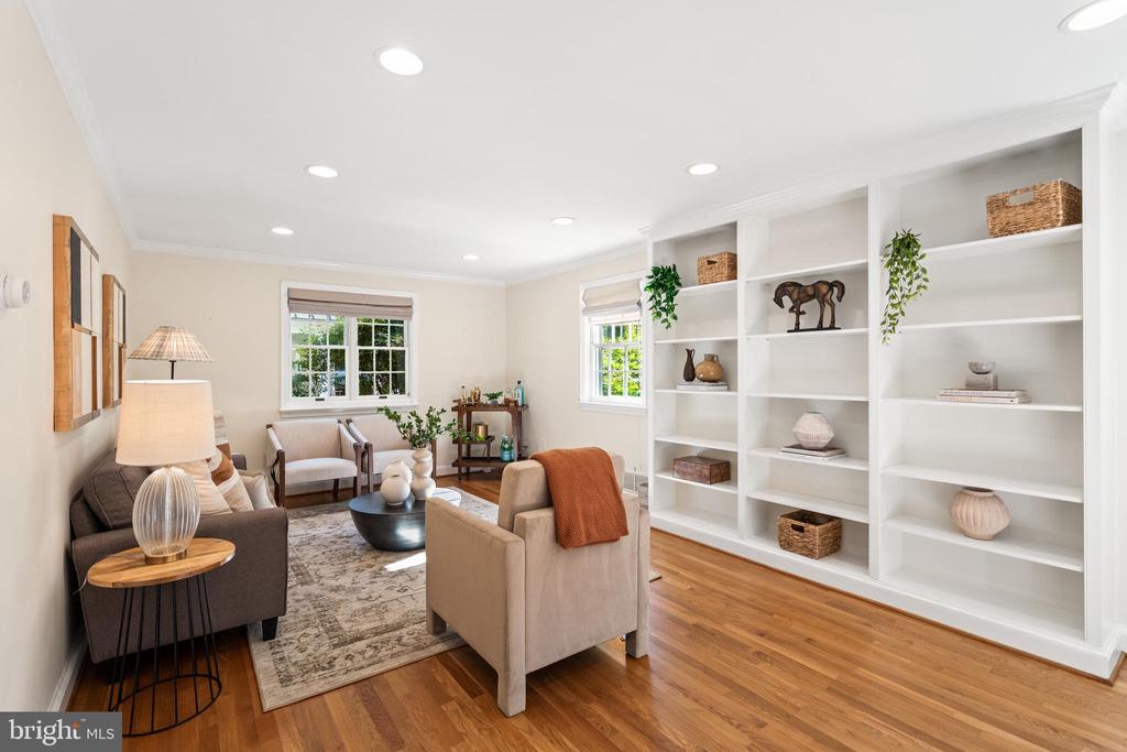 8013 ABERDEEN ROAD