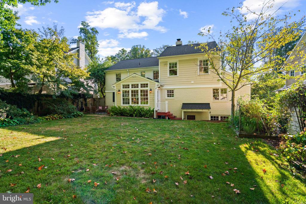 8013 ABERDEEN ROAD