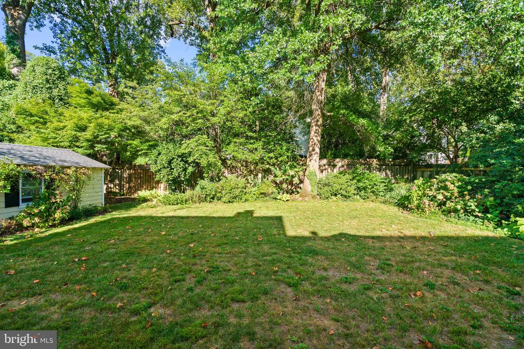 8013 ABERDEEN ROAD