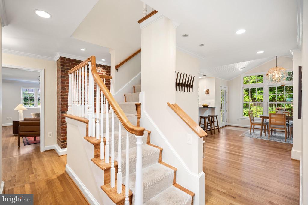 8013 ABERDEEN ROAD