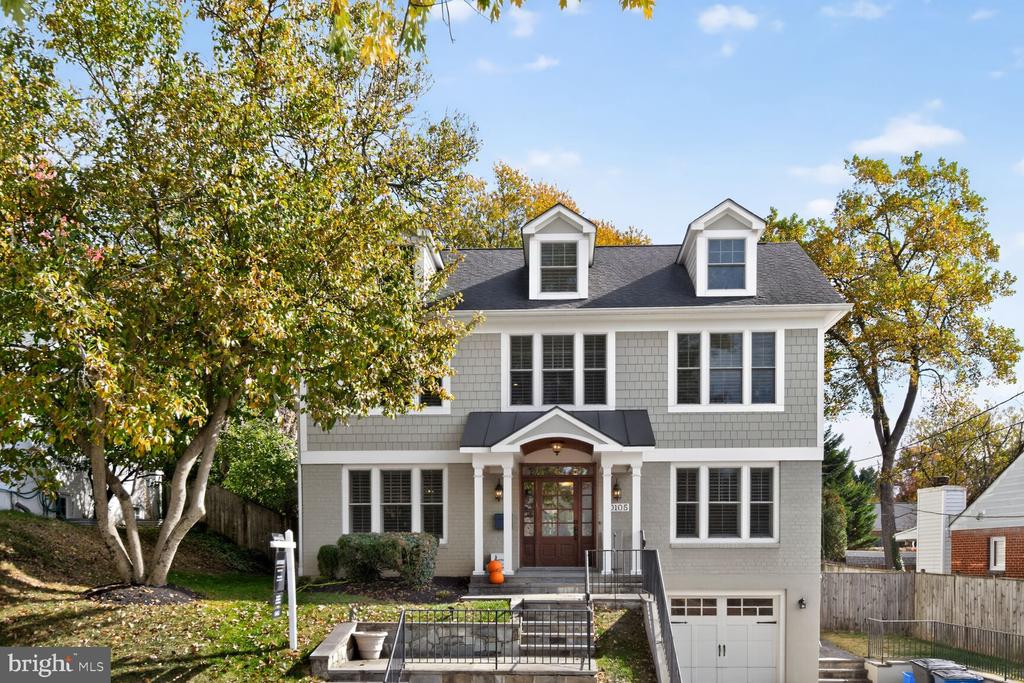 10105 CRESTWOOD ROAD