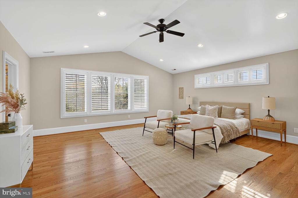 10105 CRESTWOOD ROAD