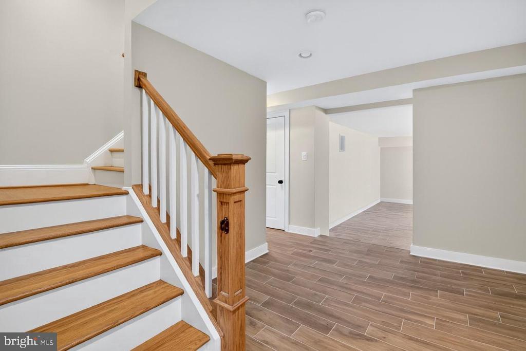 10105 CRESTWOOD ROAD