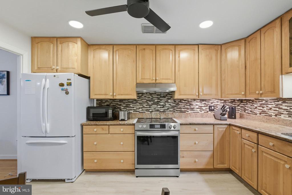 11430 STRAND DRIVE R-203