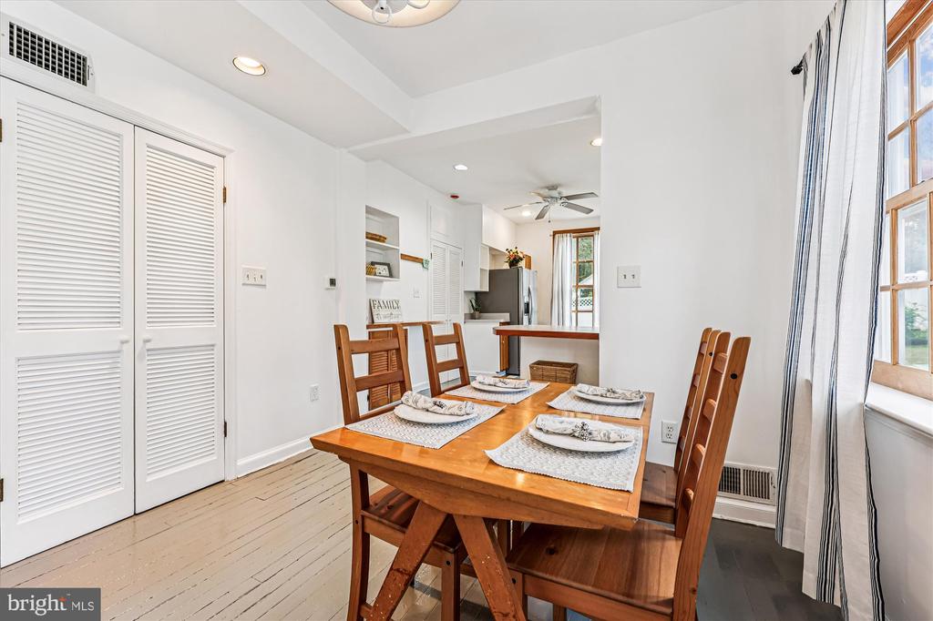 23820 OLD HUNDRED ROAD
