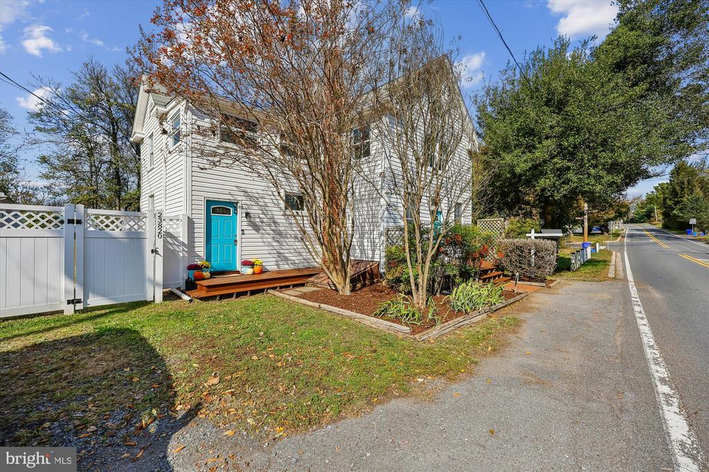 23820 OLD HUNDRED ROAD