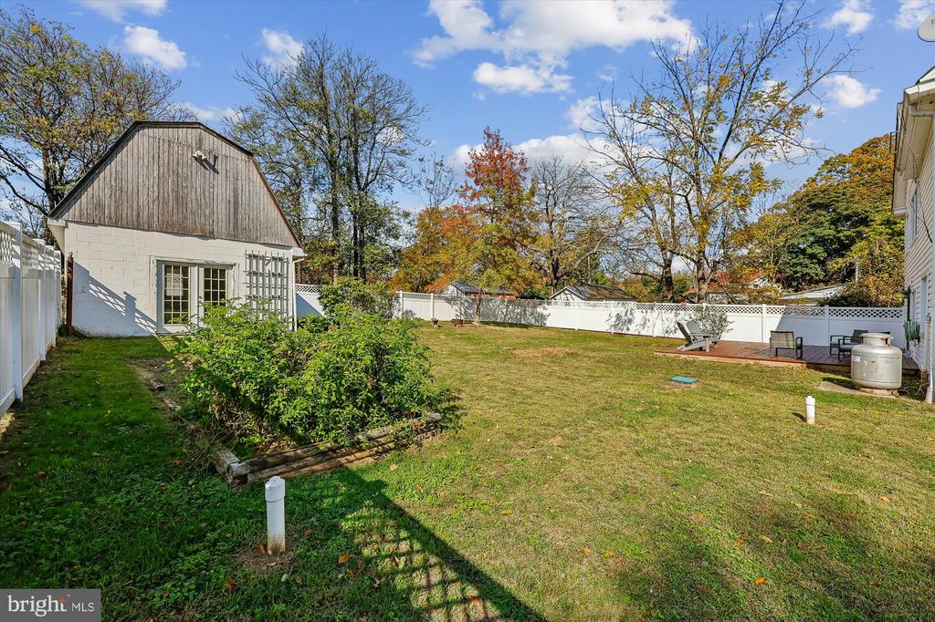 23820 OLD HUNDRED ROAD