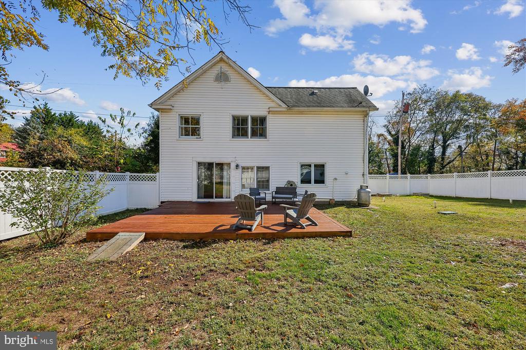 23820 OLD HUNDRED ROAD