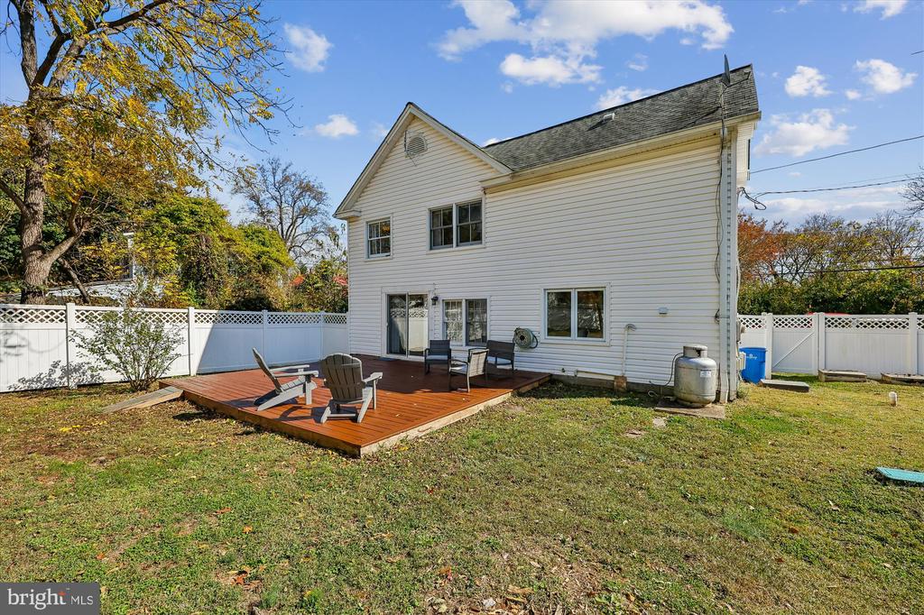23820 OLD HUNDRED ROAD