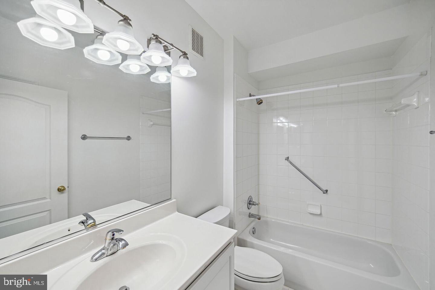 9405 BLACKWELL ROAD 305