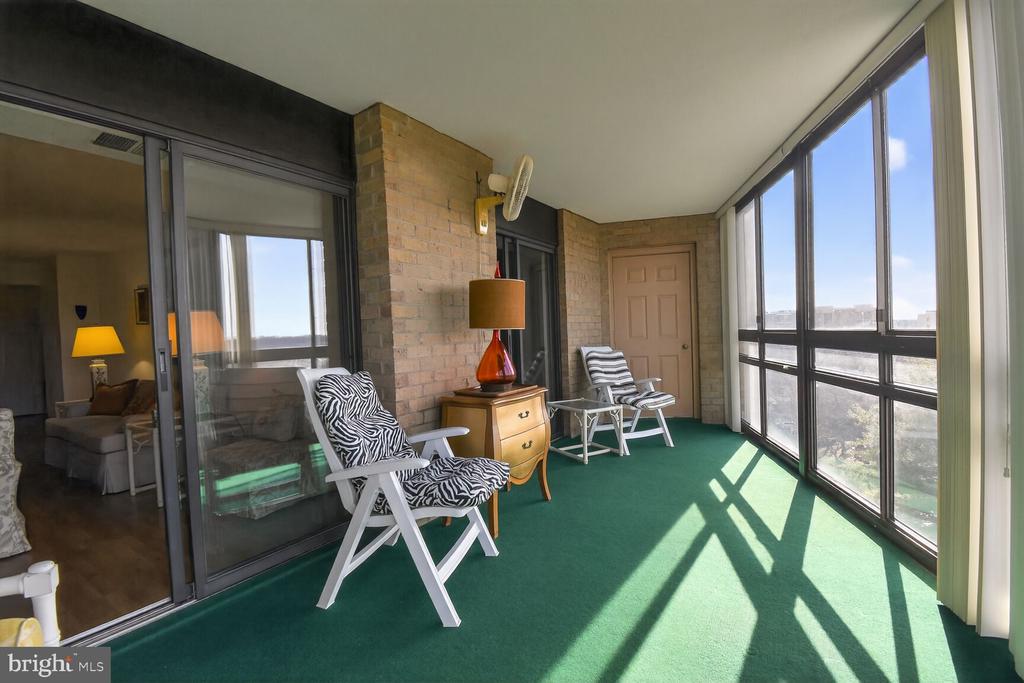 15115 INTERLACHEN DRIVE 3-904