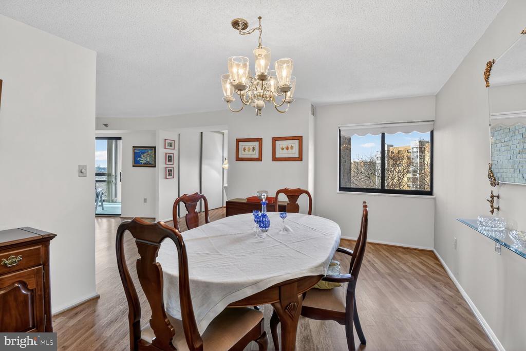 15115 INTERLACHEN DRIVE 3-904