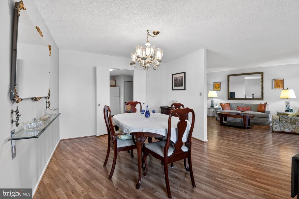 15115 INTERLACHEN DRIVE 3-904
