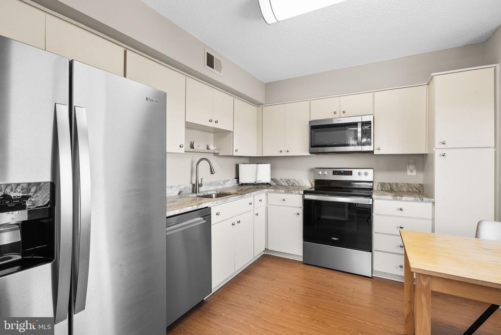 3310 N LEISURE WORLD BOULEVARD 627